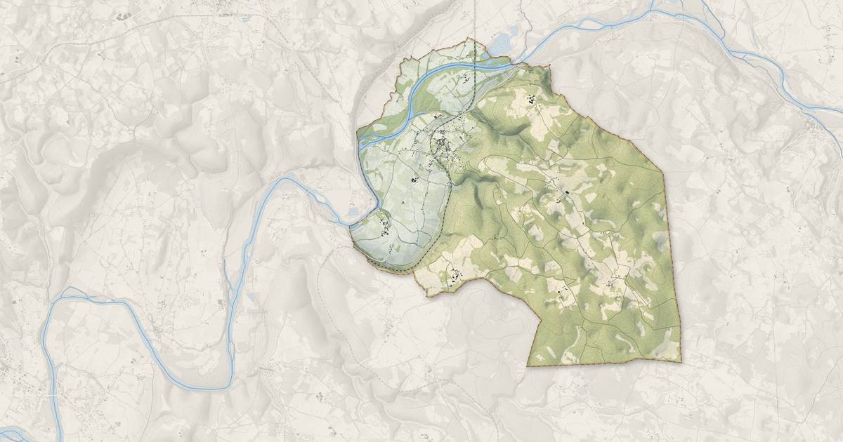 Portrait cartographique de Floirac : relief, eau, forêts, bâti et voies, calculés à partir des données de l'IGN