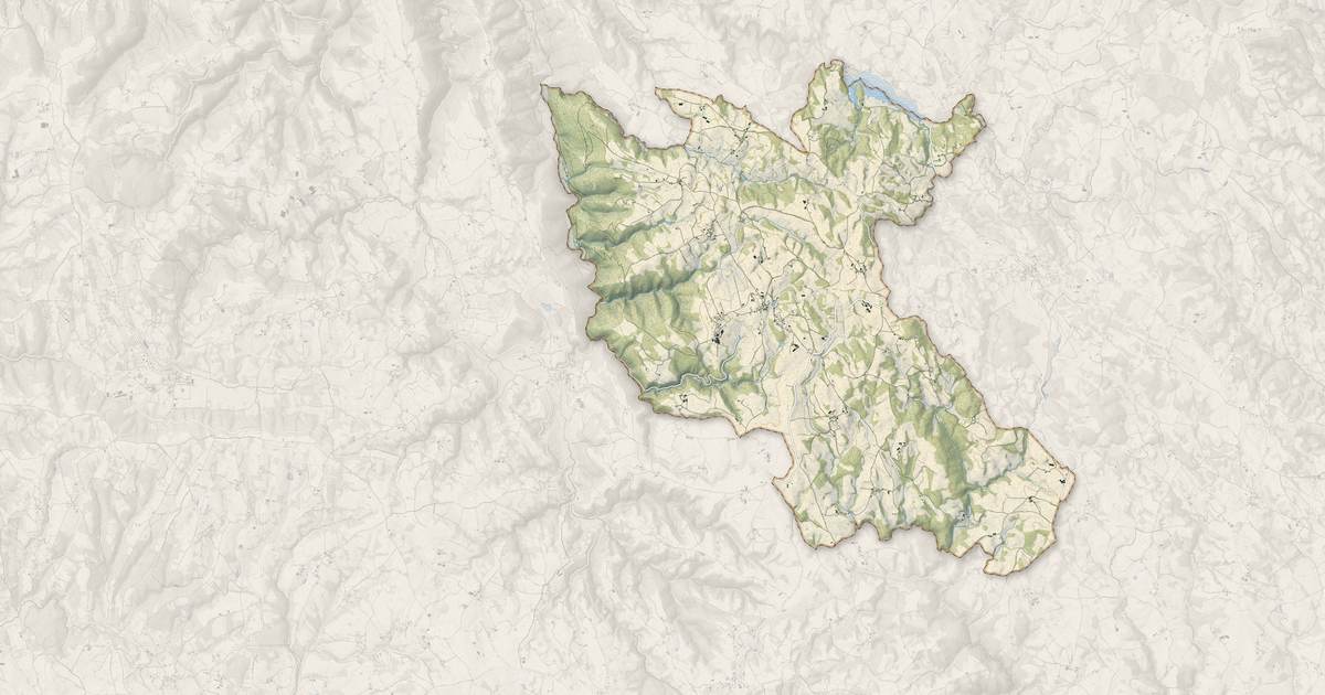 Portrait cartographique de Gorses : relief, eau, forêts, bâti et voies, calculés à partir des données de l'IGN
