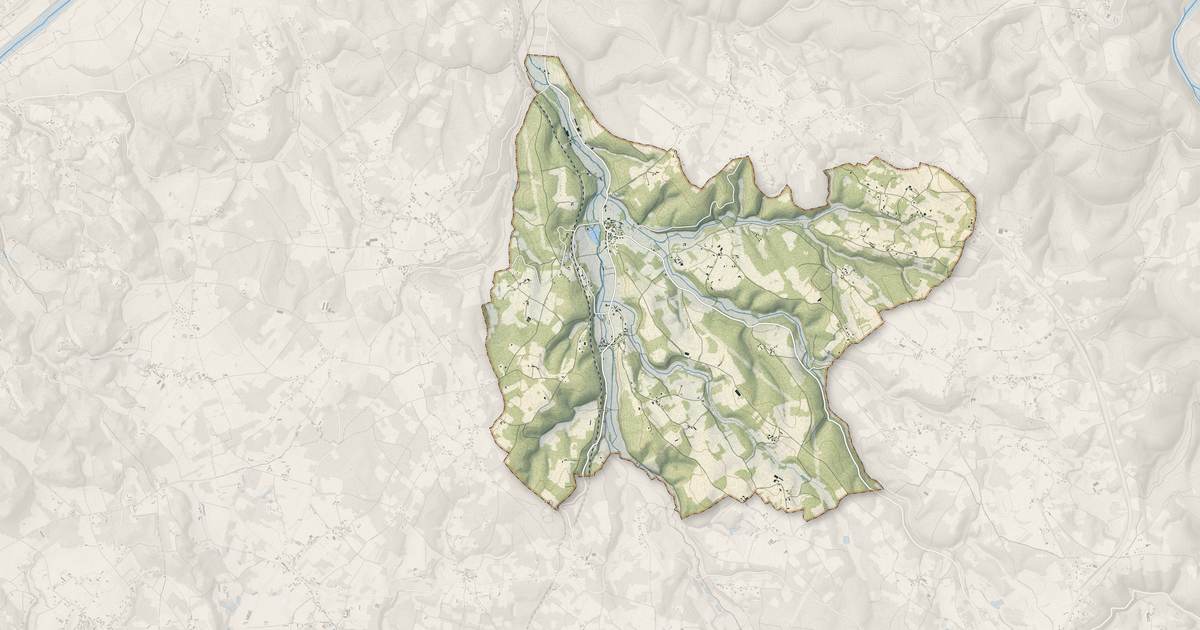 Portrait cartographique de Lamothe-Fénelon : relief, eau, forêts, bâti et voies, calculés à partir des données de l'IGN