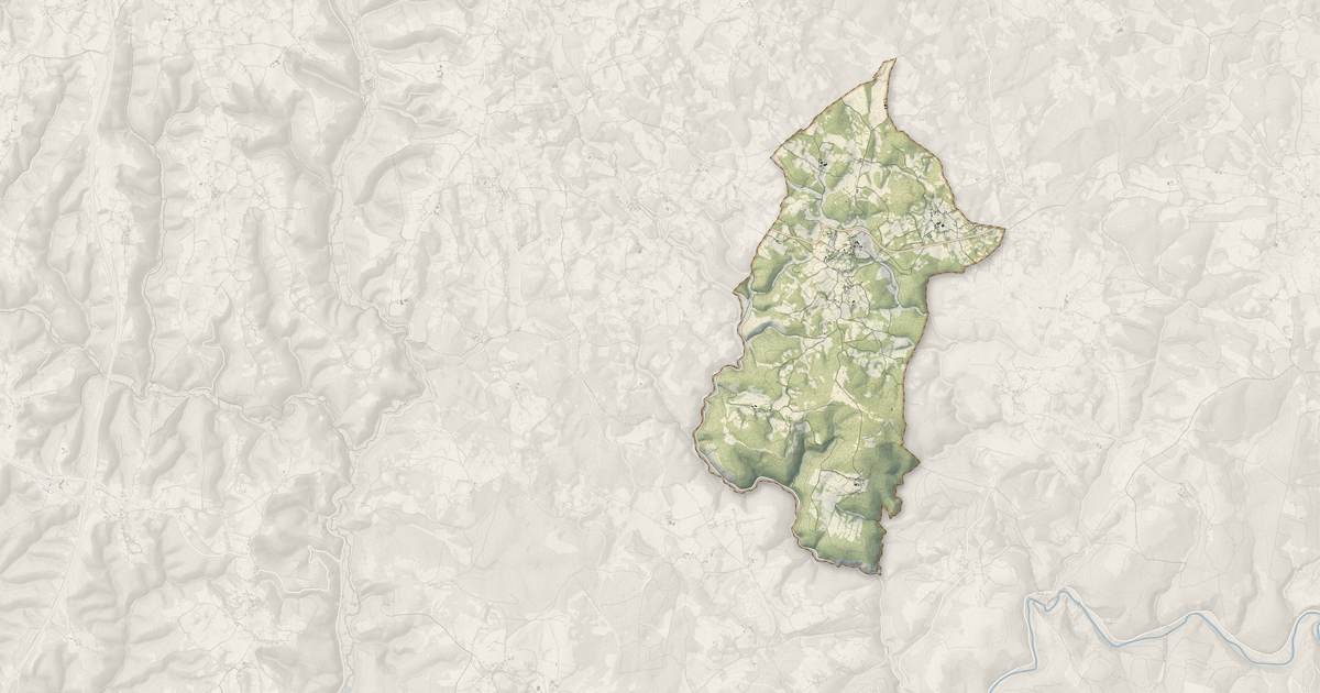 Portrait cartographique de Lentillac-du-Causse : relief, eau, forêts, bâti et voies, calculés à partir des données de l'IGN