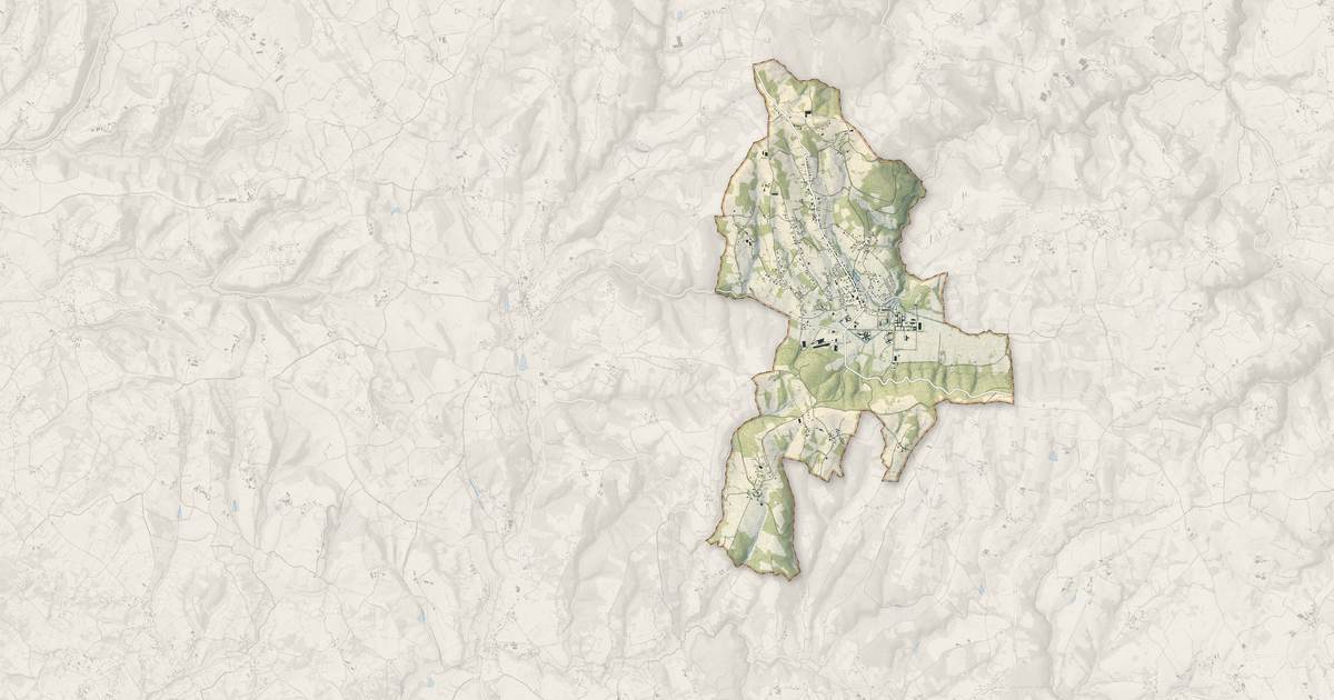 Portrait cartographique de Leyme : relief, eau, forêts, bâti et voies, calculés à partir des données de l'IGN