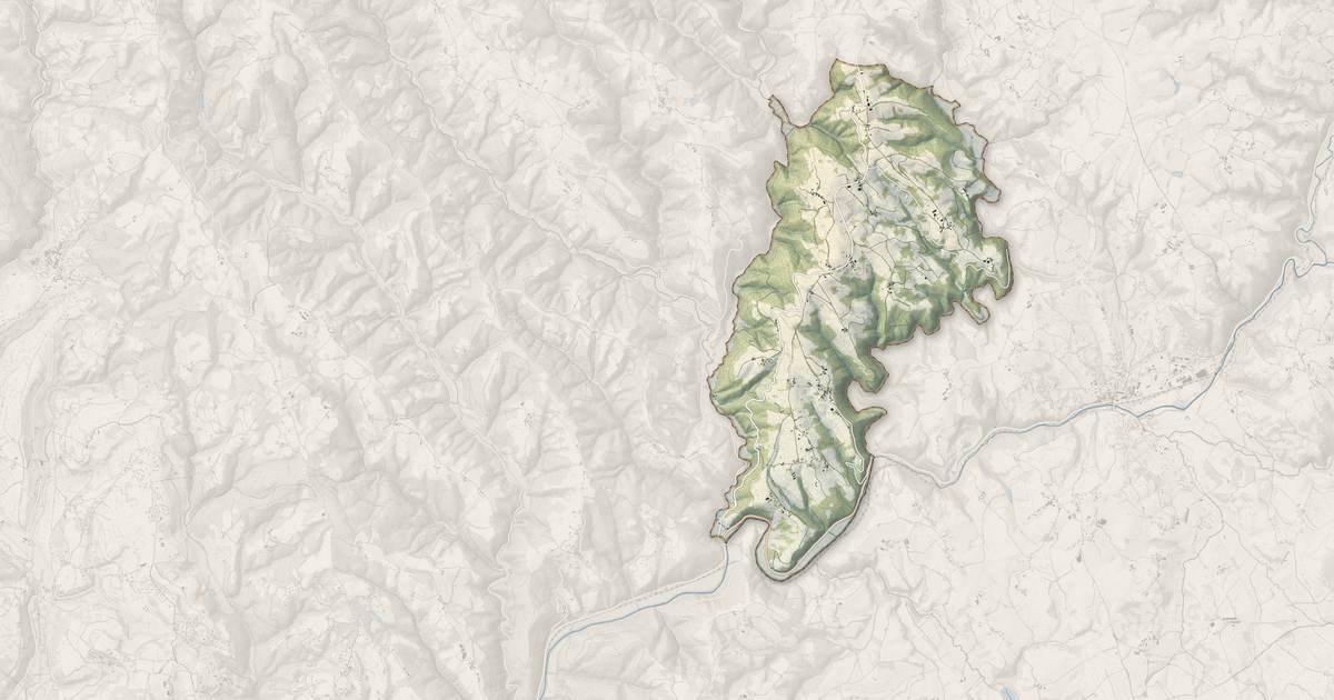 Portrait cartographique de Linac : relief, eau, forêts, bâti et voies, calculés à partir des données de l'IGN