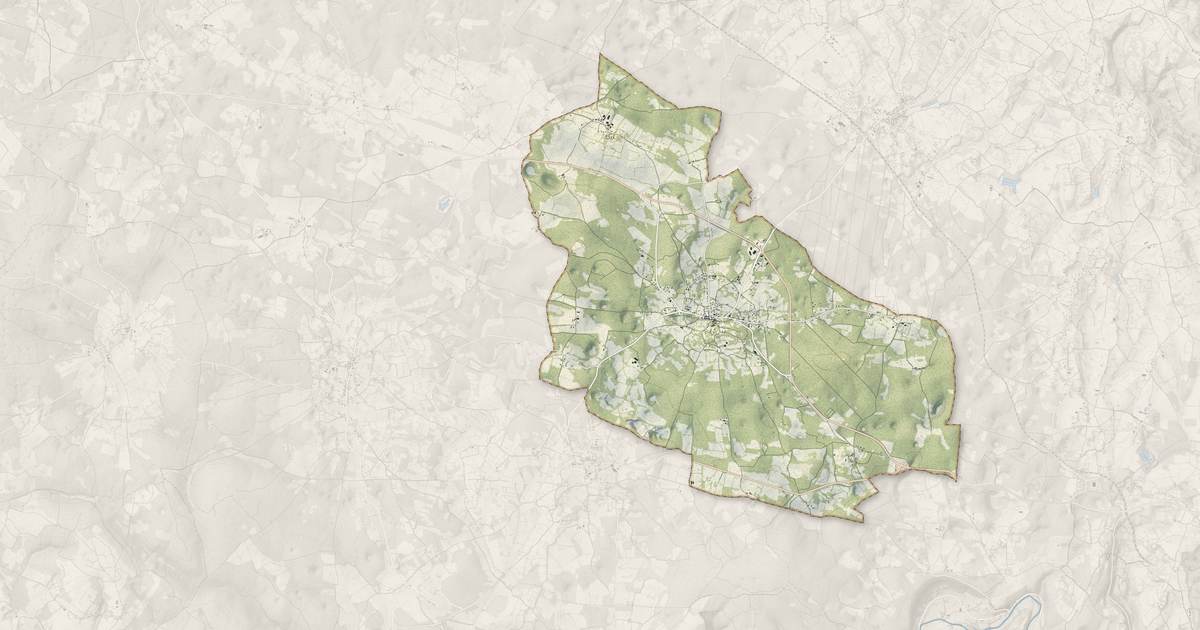 Portrait cartographique de Livernon : relief, eau, forêts, bâti et voies, calculés à partir des données de l'IGN