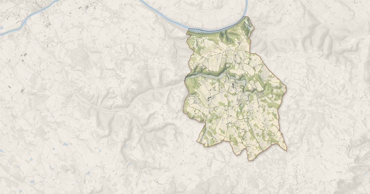 Portrait cartographique de Mauroux : relief, eau, forêts, bâti et voies, calculés à partir des données de l'IGN