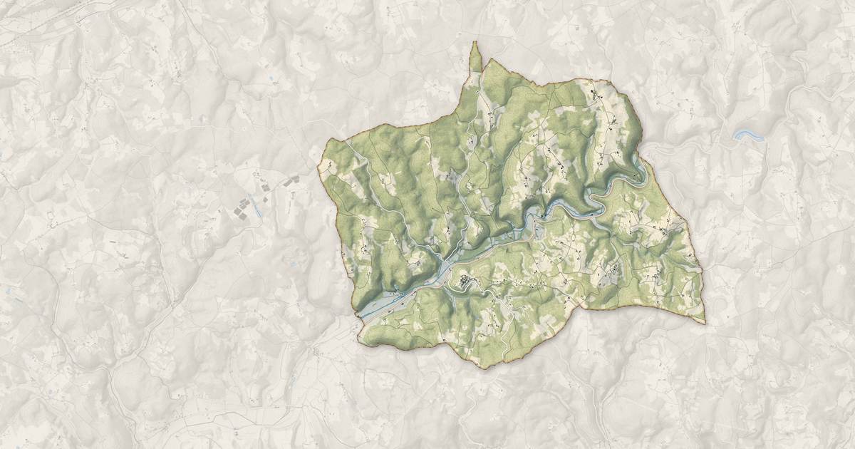 Portrait cartographique de Montcabrier : relief, eau, forêts, bâti et voies, calculés à partir des données de l'IGN