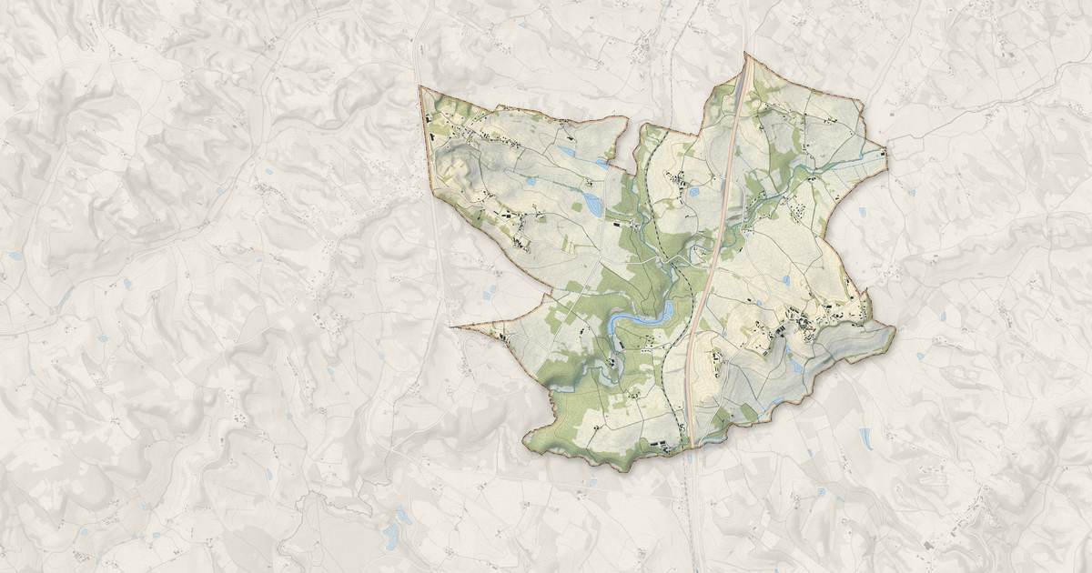 Portrait cartographique de Montdoumerc : relief, eau, forêts, bâti et voies, calculés à partir des données de l'IGN