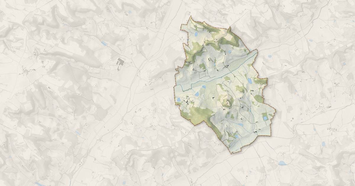 Portrait cartographique de Montlauzun : relief, eau, forêts, bâti et voies, calculés à partir des données de l'IGN