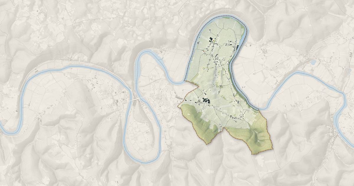 Portrait cartographique de Parnac : relief, eau, forêts, bâti et voies, calculés à partir des données de l'IGN