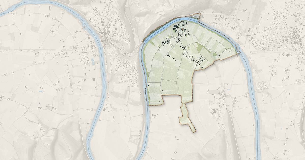 Portrait cartographique de Pescadoires : relief, eau, forêts, bâti et voies, calculés à partir des données de l'IGN
