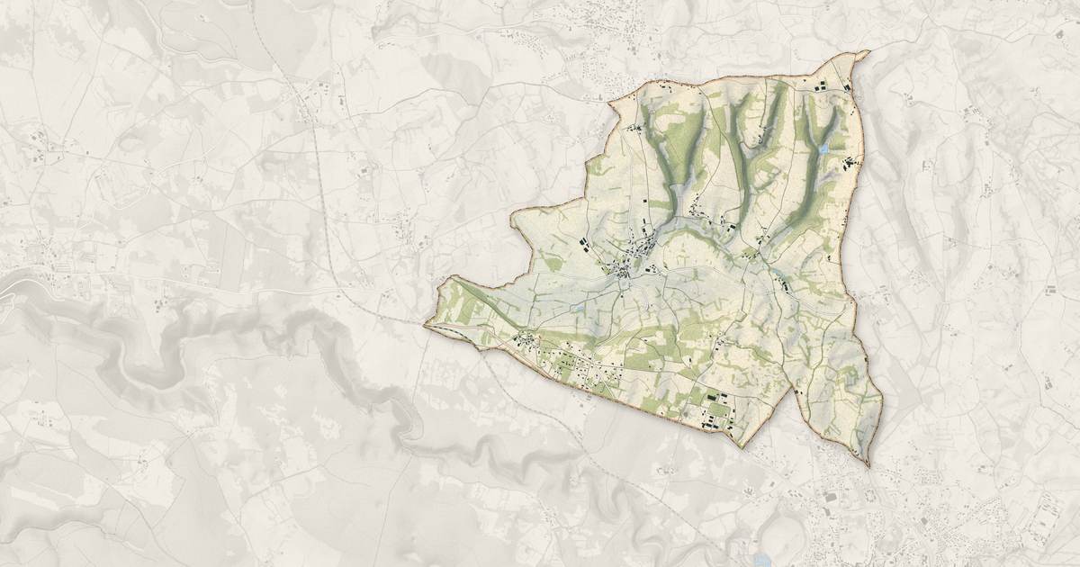 Portrait cartographique de Rignac : relief, eau, forêts, bâti et voies, calculés à partir des données de l'IGN