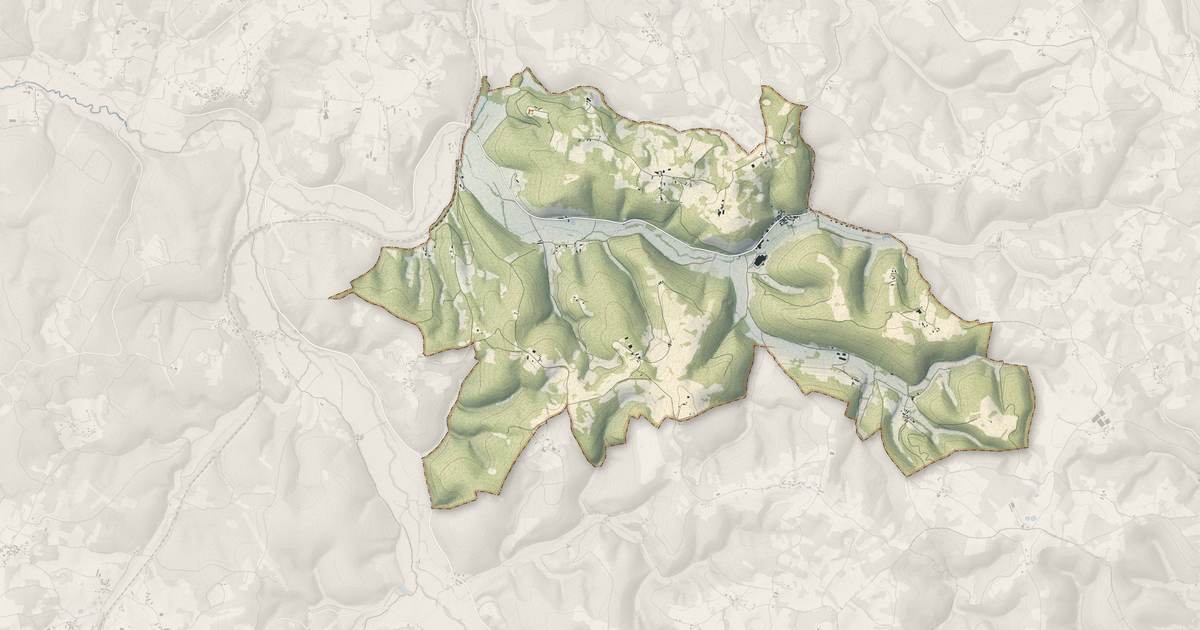 Portrait cartographique de Saint-Clair : relief, eau, forêts, bâti et voies, calculés à partir des données de l'IGN