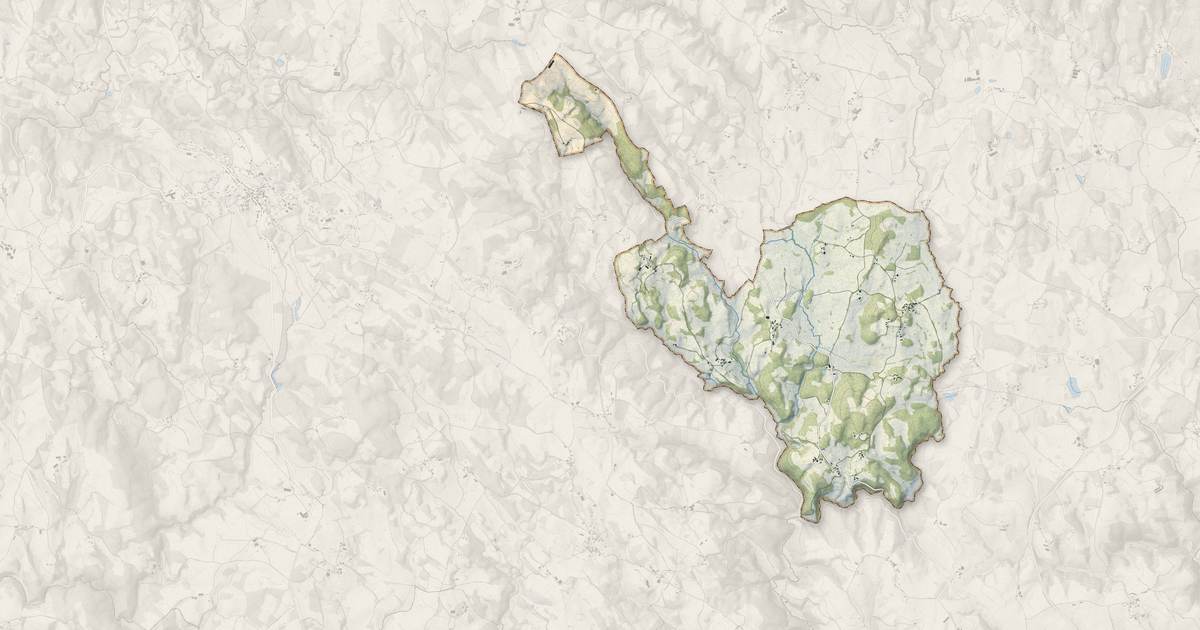 Portrait cartographique de Saint-Hilaire : relief, eau, forêts, bâti et voies, calculés à partir des données de l'IGN