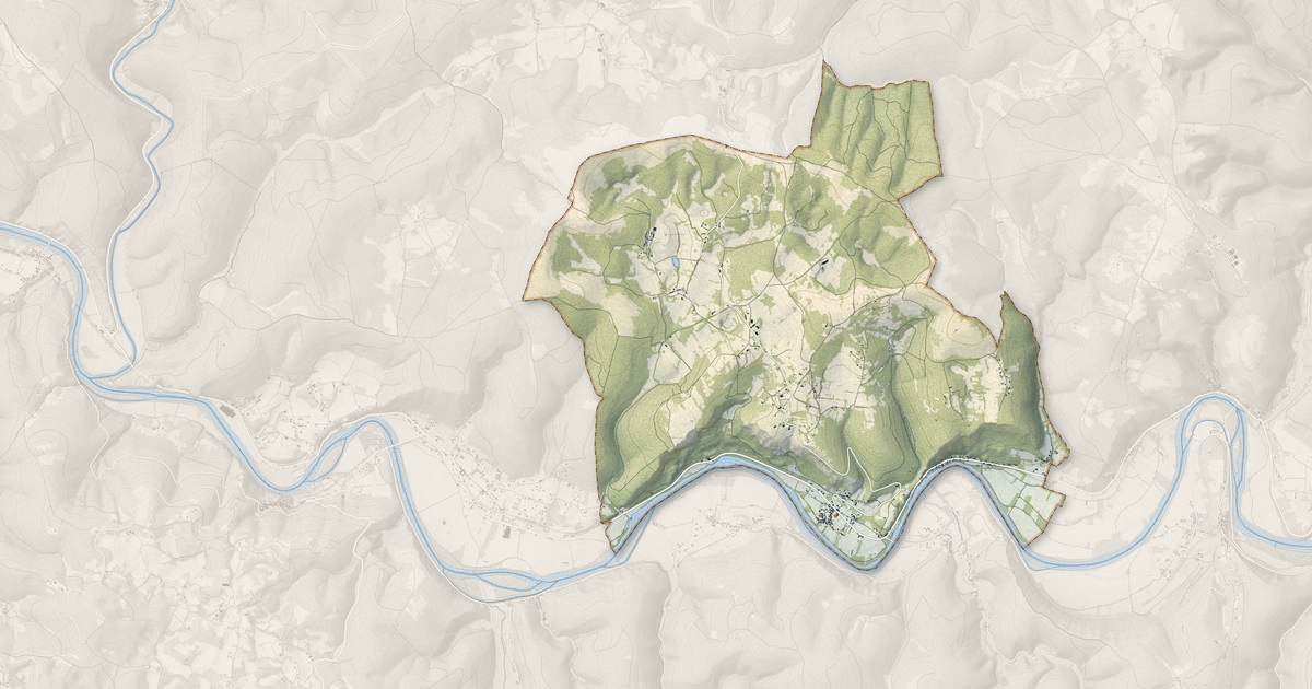 Portrait cartographique de Saint-Martin-Labouval : relief, eau, forêts, bâti et voies, calculés à partir des données de l'IGN