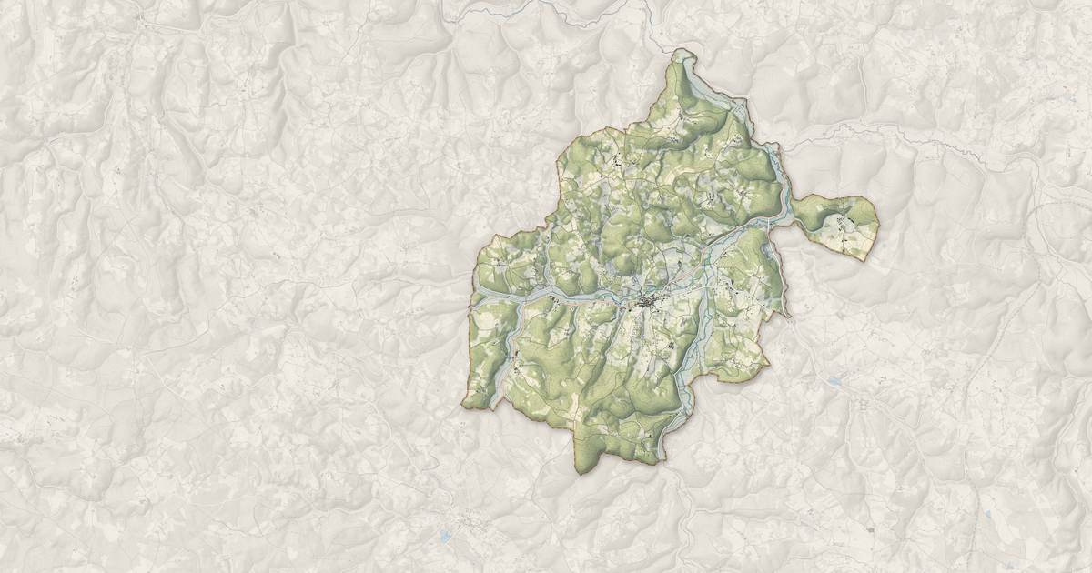 Portrait cartographique de Salviac : relief, eau, forêts, bâti et voies, calculés à partir des données de l'IGN
