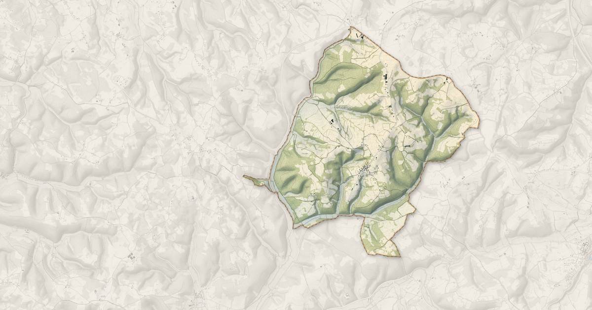 Portrait cartographique de Soucirac : relief, eau, forêts, bâti et voies, calculés à partir des données de l'IGN