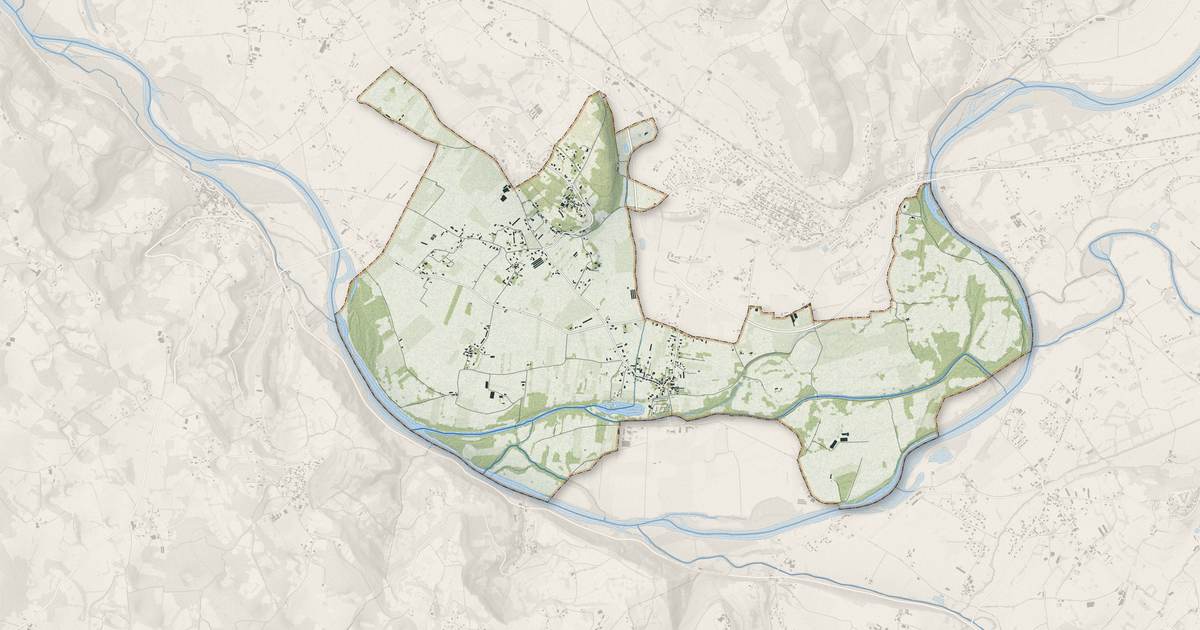 Portrait cartographique de Tauriac : relief, eau, forêts, bâti et voies, calculés à partir des données de l'IGN