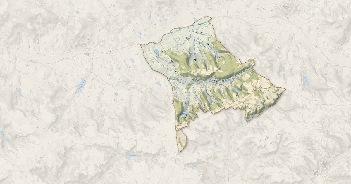 Portrait cartographique de Anthé : relief, eau, forêts, bâti et voies, calculés à partir des données de l'IGN
