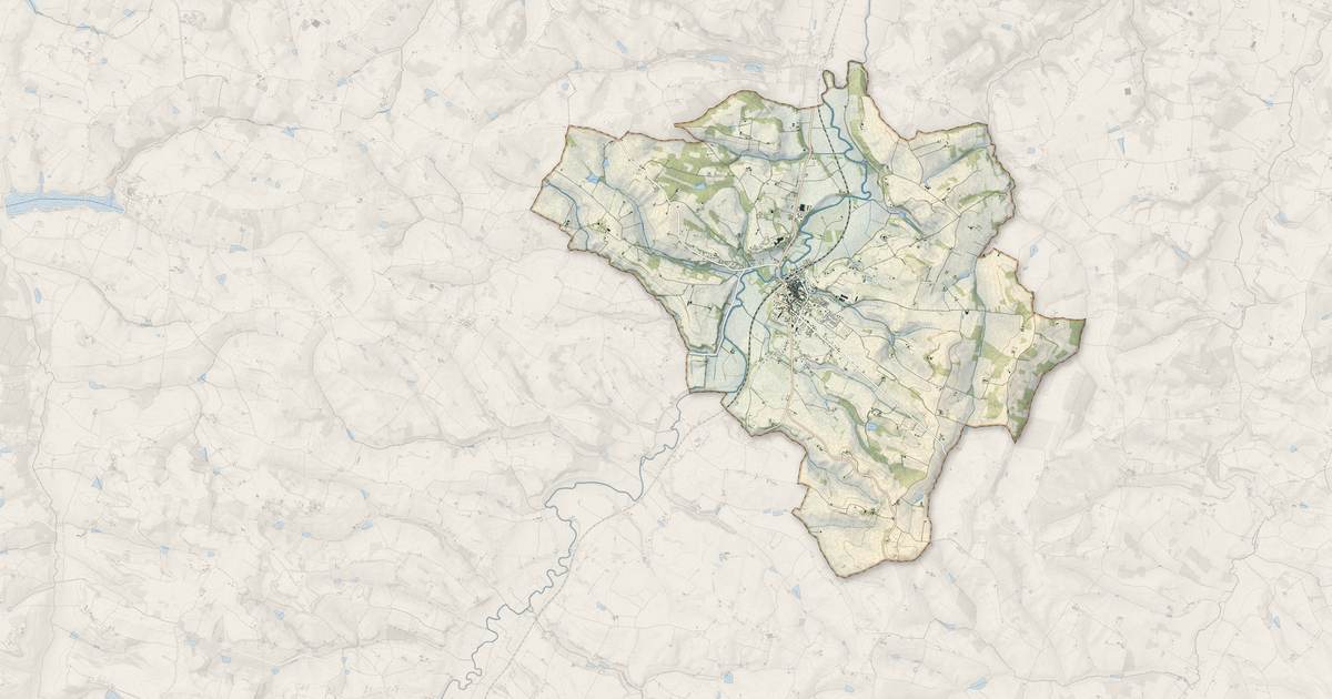 Portrait cartographique de Astaffort : relief, eau, forêts, bâti et voies, calculés à partir des données de l'IGN