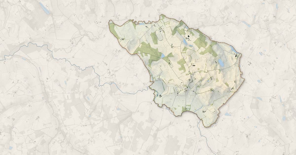 Portrait cartographique de Doudrac : relief, eau, forêts, bâti et voies, calculés à partir des données de l'IGN