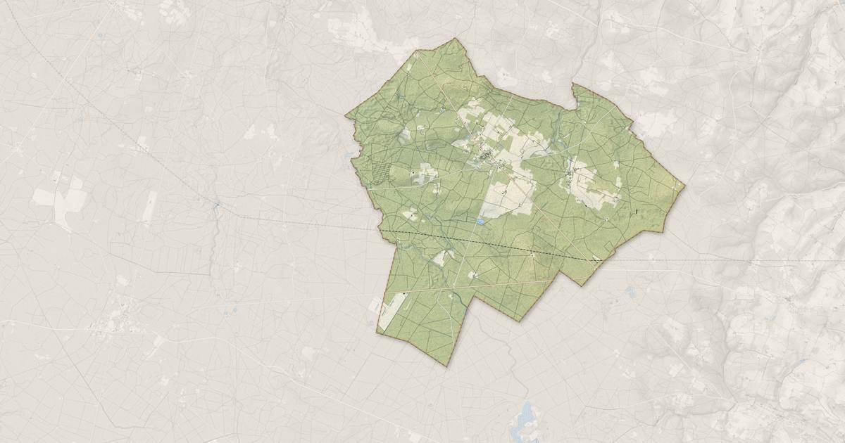Portrait cartographique de Fargues-sur-Ourbise : relief, eau, forêts, bâti et voies, calculés à partir des données de l'IGN