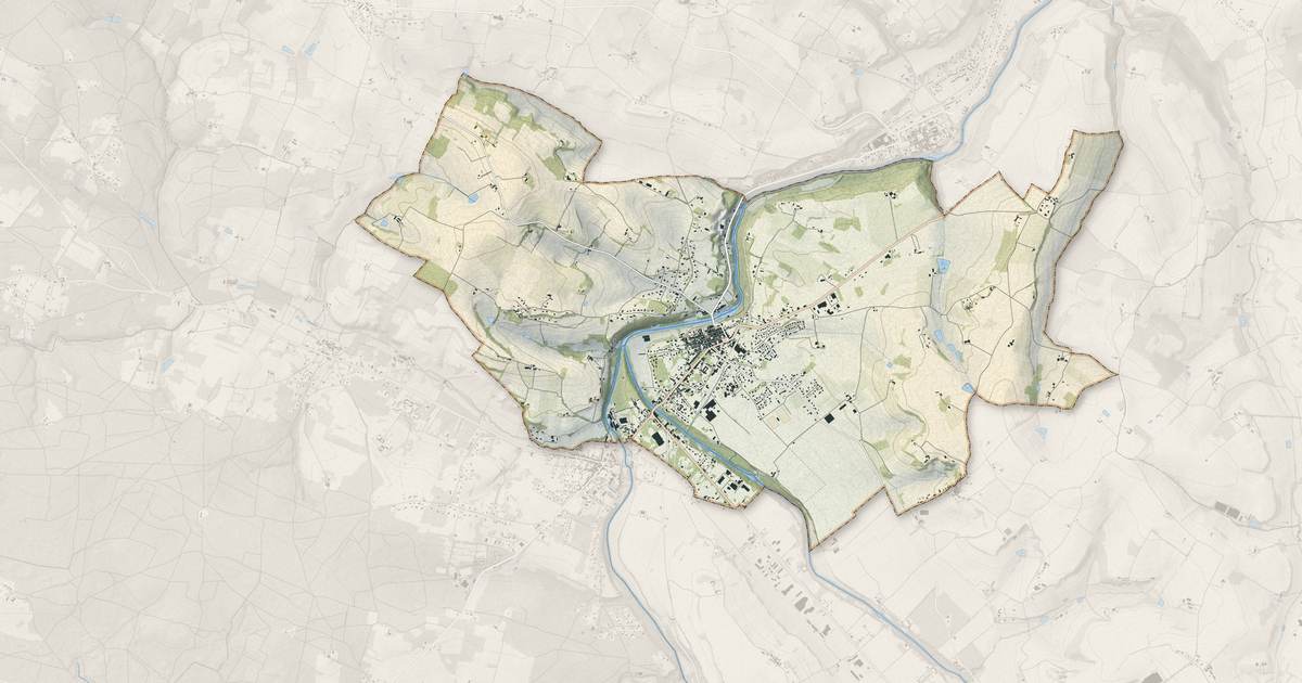Portrait cartographique de Lavardac : relief, eau, forêts, bâti et voies, calculés à partir des données de l'IGN