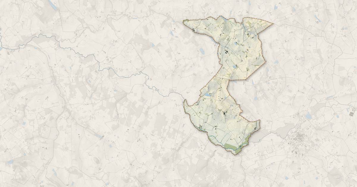 Portrait cartographique de Mazières-Naresse : relief, eau, forêts, bâti et voies, calculés à partir des données de l'IGN