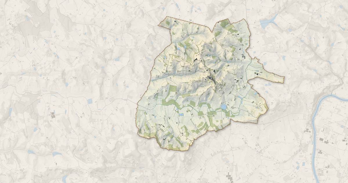 Portrait cartographique de Monclar : relief, eau, forêts, bâti et voies, calculés à partir des données de l'IGN