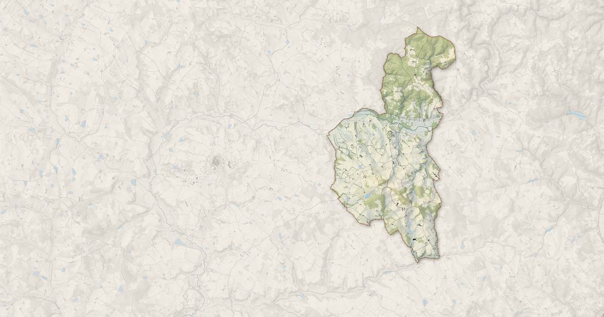 Portrait cartographique de Montagnac-sur-Lède : relief, eau, forêts, bâti et voies, calculés à partir des données de l'IGN