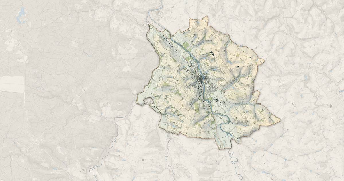 Portrait cartographique de Nérac : relief, eau, forêts, bâti et voies, calculés à partir des données de l'IGN