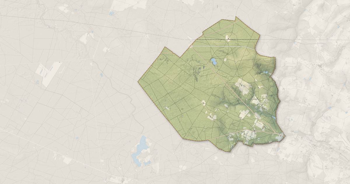 Portrait cartographique de Pompiey : relief, eau, forêts, bâti et voies, calculés à partir des données de l'IGN