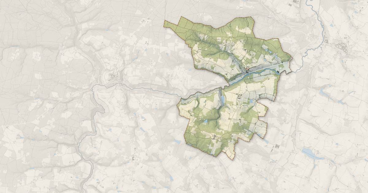 Portrait cartographique de Poudenas : relief, eau, forêts, bâti et voies, calculés à partir des données de l'IGN