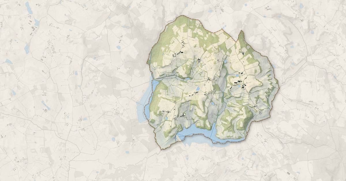 Portrait cartographique de Tourliac : relief, eau, forêts, bâti et voies, calculés à partir des données de l'IGN