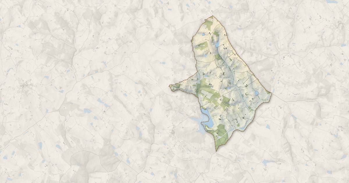 Portrait cartographique de Villebramar : relief, eau, forêts, bâti et voies, calculés à partir des données de l'IGN