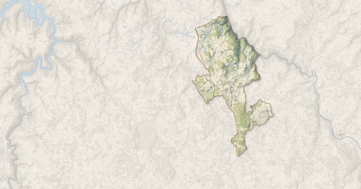 Portrait cartographique de Albaret-Sainte-Marie : relief, eau, forêts, bâti et voies, calculés à partir des données de l'IGN