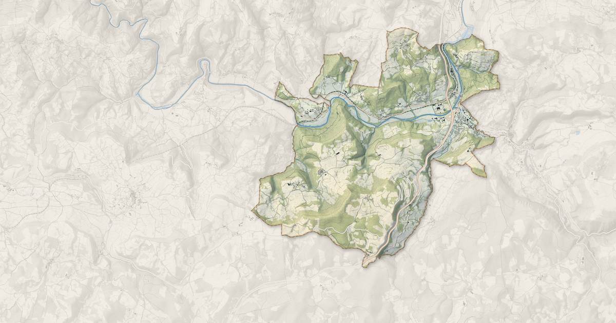 Portrait cartographique de Banassac-Canilhac : relief, eau, forêts, bâti et voies, calculés à partir des données de l'IGN