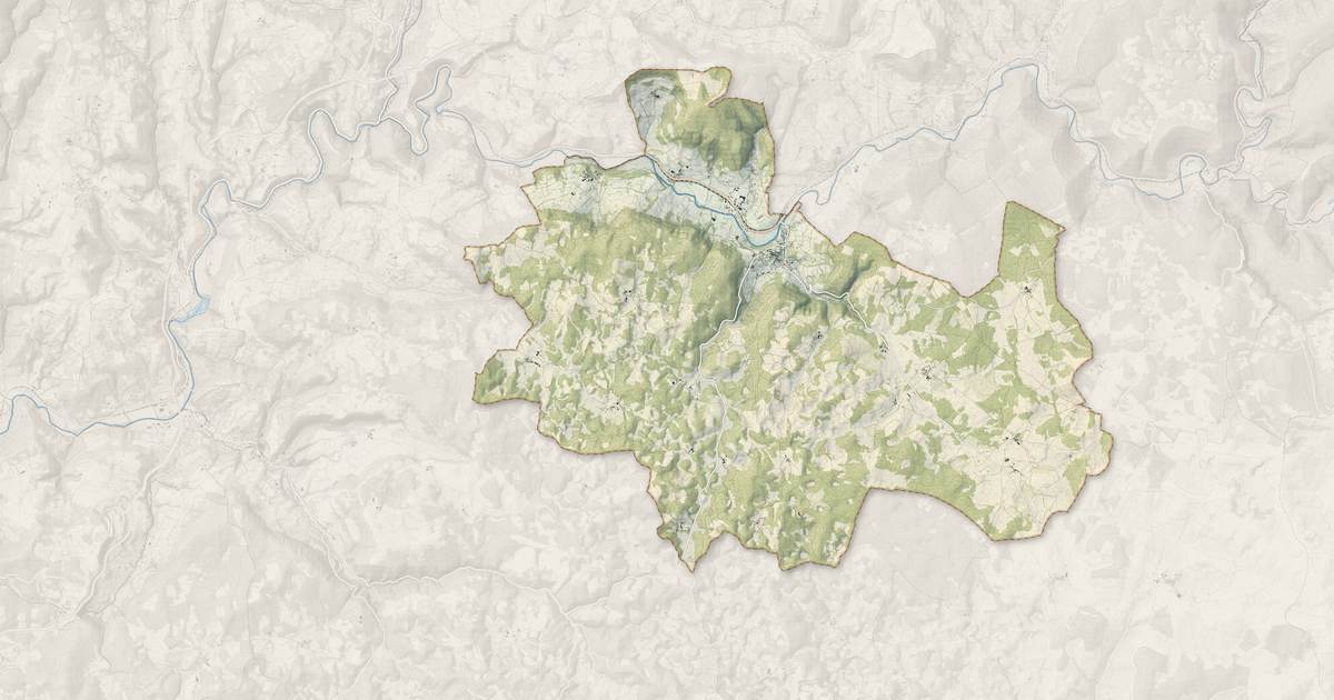 Portrait cartographique de Chanac : relief, eau, forêts, bâti et voies, calculés à partir des données de l'IGN