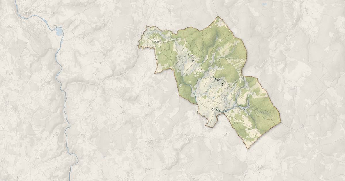 Portrait cartographique de Lajo : relief, eau, forêts, bâti et voies, calculés à partir des données de l'IGN