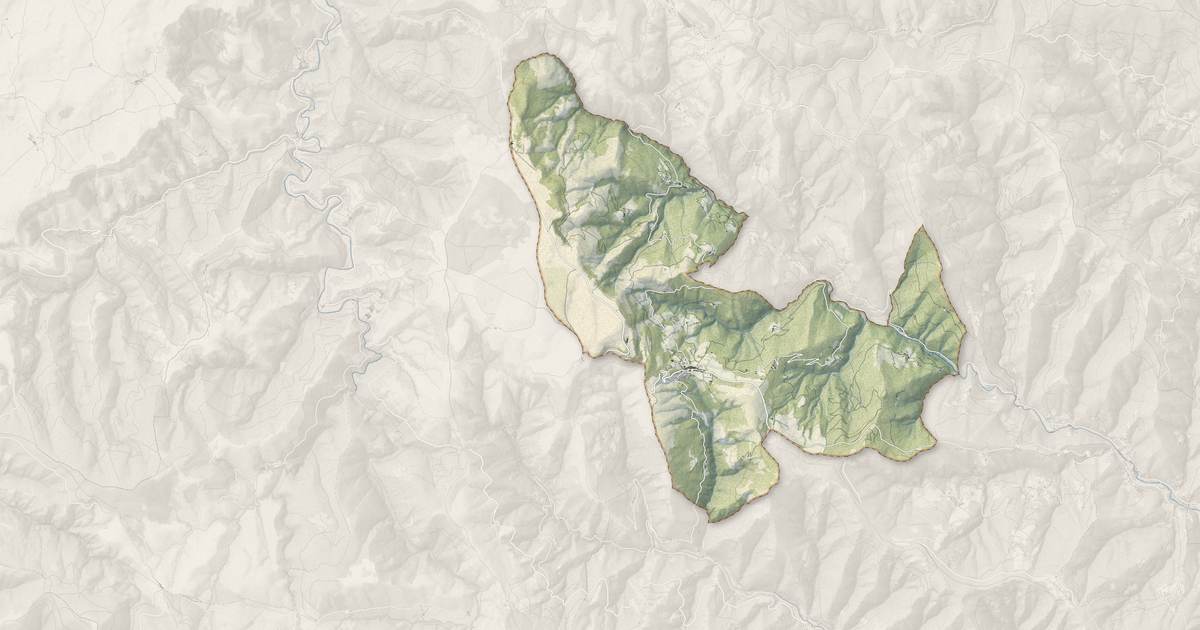 Portrait cartographique de Le Pompidou : relief, eau, forêts, bâti et voies, calculés à partir des données de l'IGN