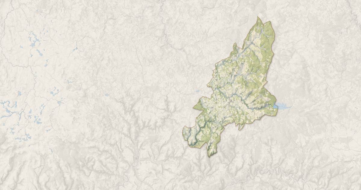 Portrait cartographique de Monts-de-Randon : relief, eau, forêts, bâti et voies, calculés à partir des données de l'IGN