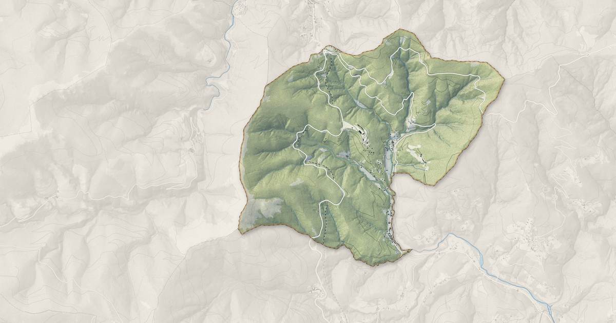Portrait cartographique de Saint-André-Capcèze : relief, eau, forêts, bâti et voies, calculés à partir des données de l'IGN