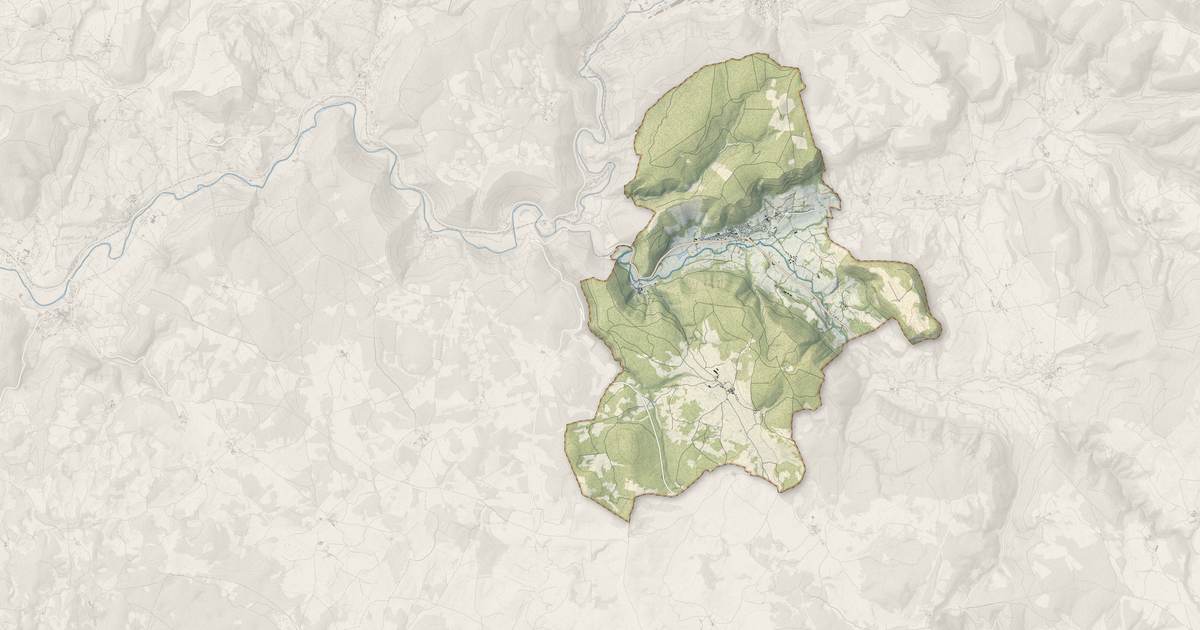 Portrait cartographique de Saint-Bauzile : relief, eau, forêts, bâti et voies, calculés à partir des données de l'IGN