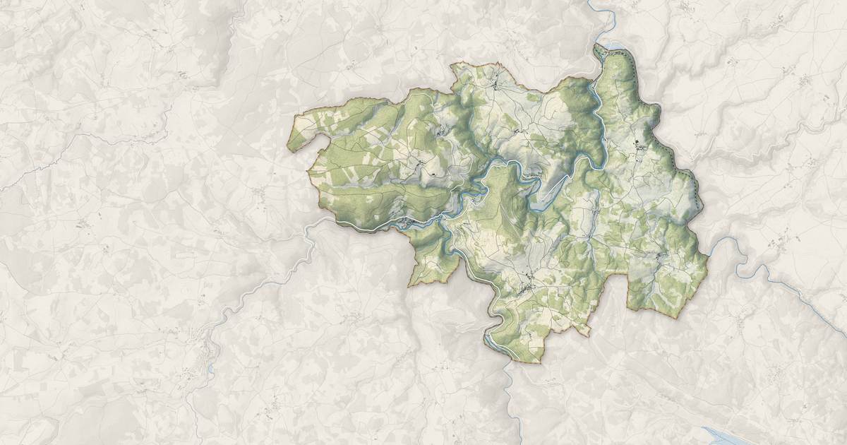 Portrait cartographique de Saint Bonnet-Laval : relief, eau, forêts, bâti et voies, calculés à partir des données de l'IGN