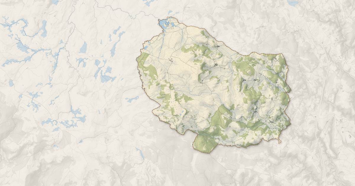 Portrait cartographique de Saint-Laurent-de-Muret : relief, eau, forêts, bâti et voies, calculés à partir des données de l'IGN