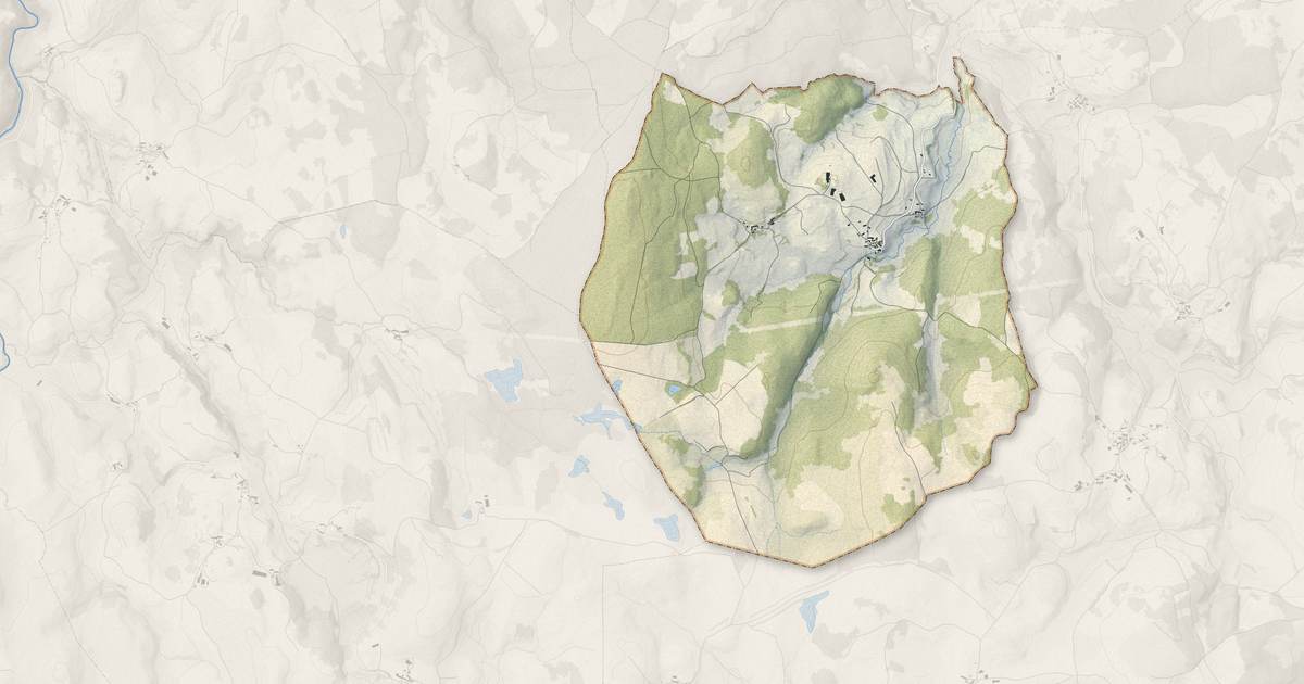 Portrait cartographique de Saint-Laurent-de-Veyrès : relief, eau, forêts, bâti et voies, calculés à partir des données de l'IGN