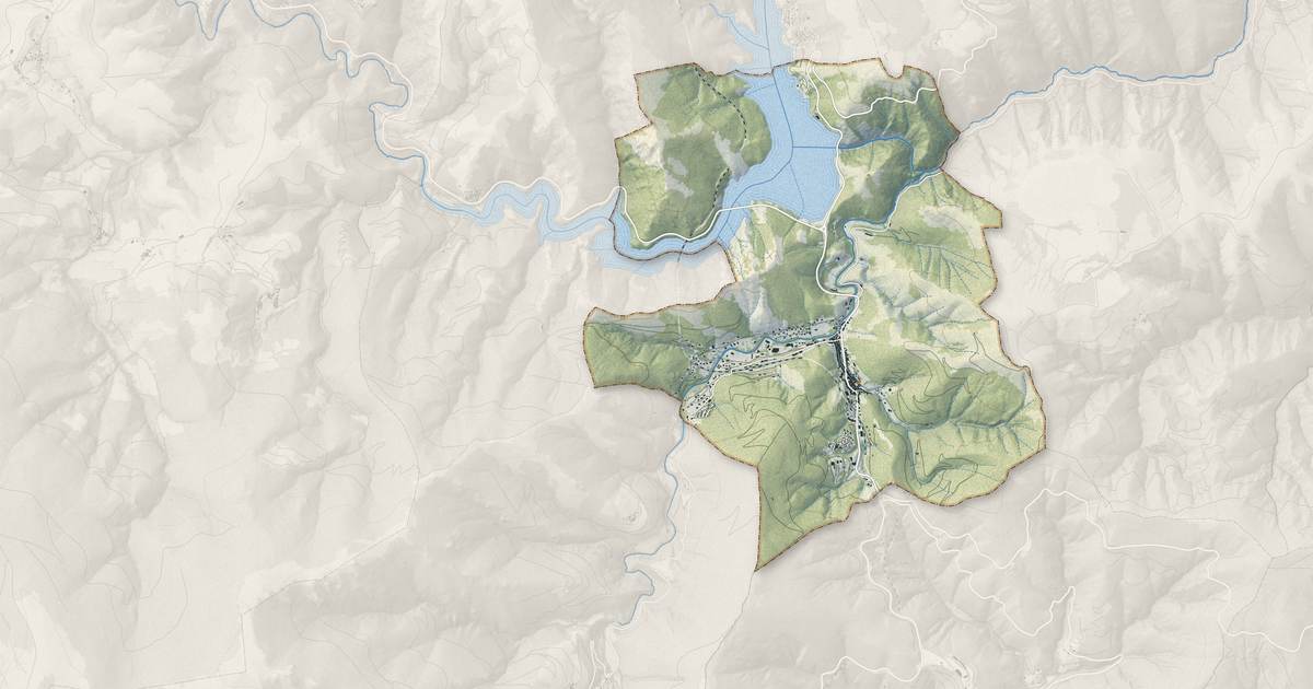 Portrait cartographique de Villefort : relief, eau, forêts, bâti et voies, calculés à partir des données de l'IGN
