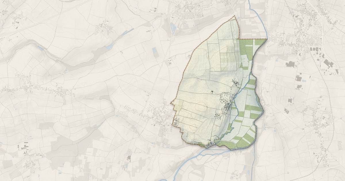 Portrait cartographique de Artannes-sur-Thouet : relief, eau, forêts, bâti et voies, calculés à partir des données de l'IGN