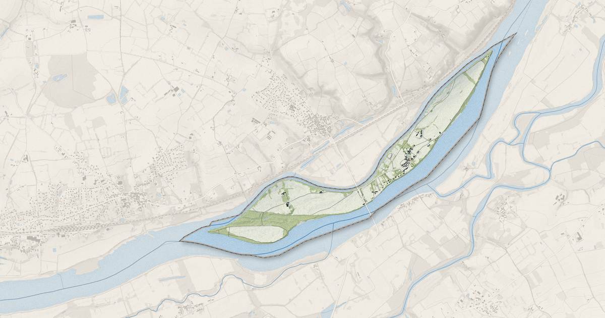 Portrait cartographique de Béhuard : relief, eau, forêts, bâti et voies, calculés à partir des données de l'IGN