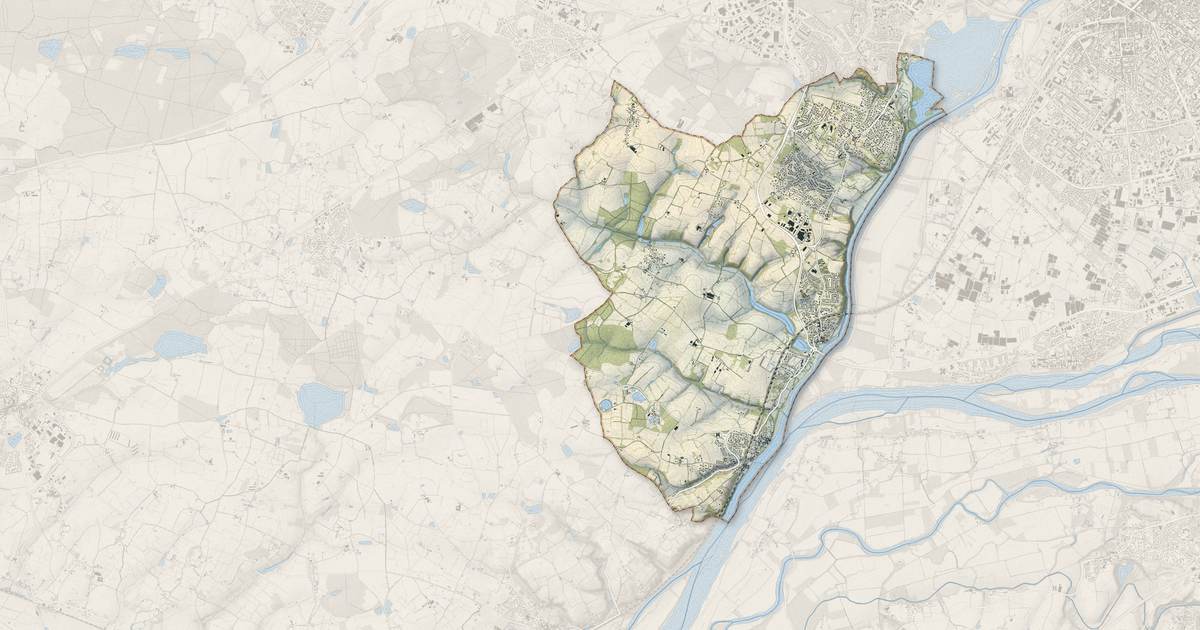 Portrait cartographique de Bouchemaine : relief, eau, forêts, bâti et voies, calculés à partir des données de l'IGN