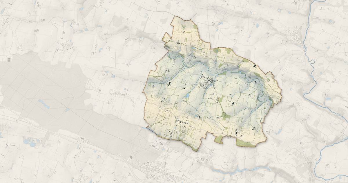 Portrait cartographique de Bouillé-Ménard : relief, eau, forêts, bâti et voies, calculés à partir des données de l'IGN