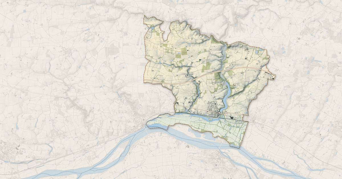 Portrait cartographique de Champtocé-sur-Loire : relief, eau, forêts, bâti et voies, calculés à partir des données de l'IGN